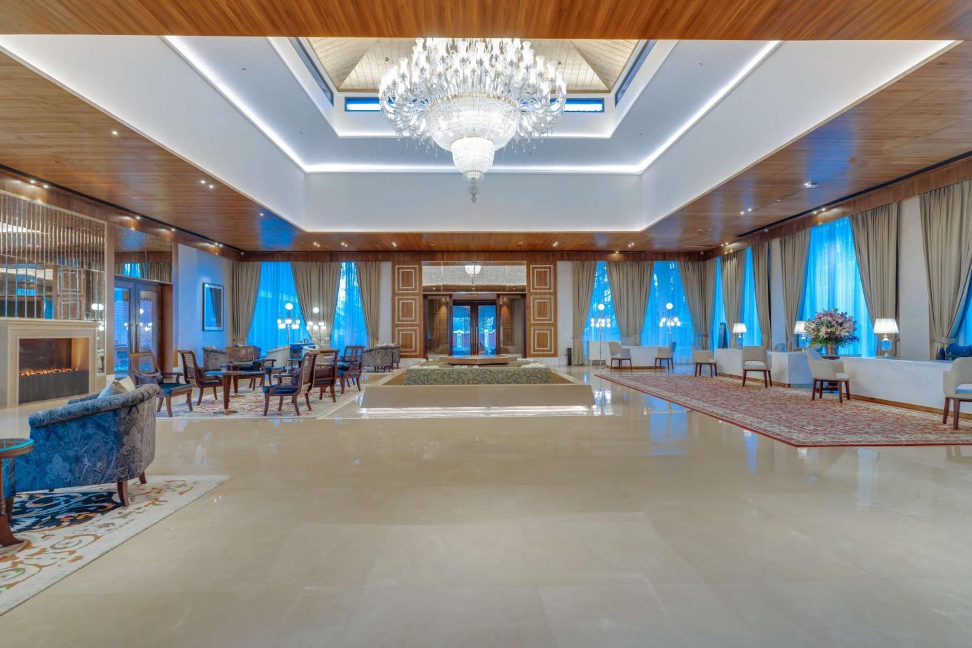 Radisson Collection Hotel & Spa, Riverfront Srinagar Екстериор снимка